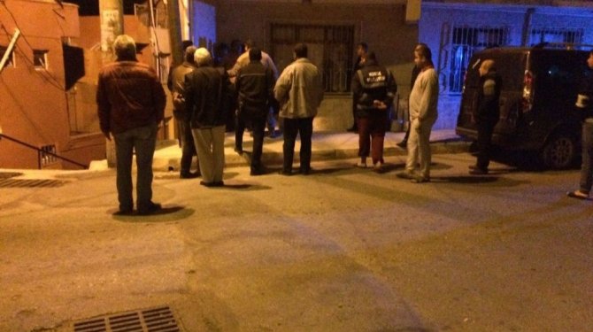 Bunalıma girdi, 2 çocuğuna bakın naptı