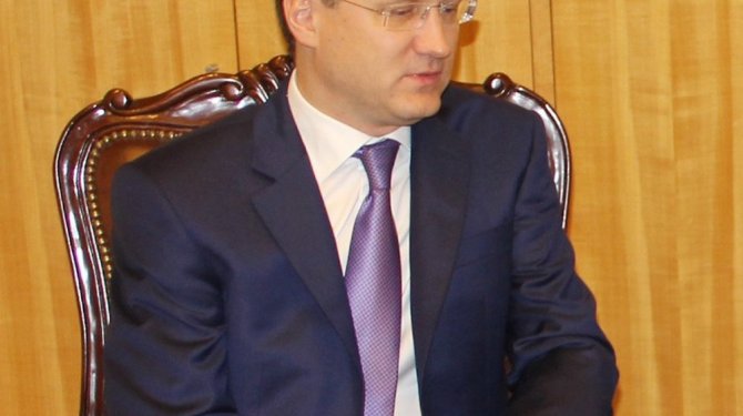 “Rusya’da en az 50 yıllık petrol ve gaz rezervi var”