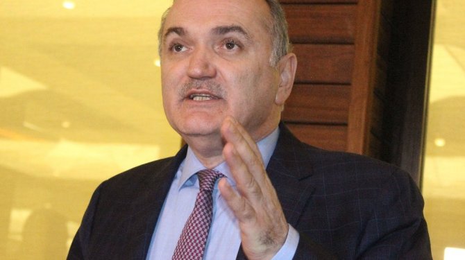 "Referandum statükocu olanlarla..."