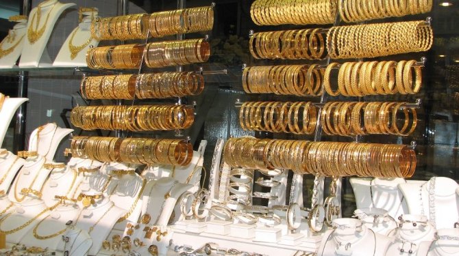 Altın ne kadar oldu?