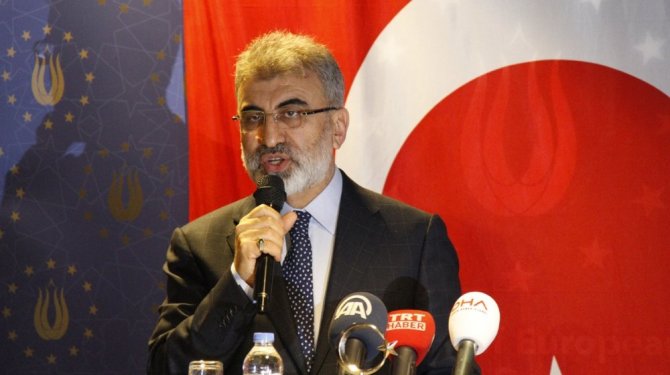 Tüm engellemelere rağmen Belçika’da konuştu