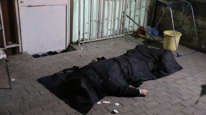 3. kattan parmaklıkların üzerine düşerek can verdi