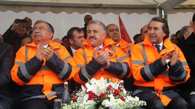 Bir tünelin daha temeli atıldı