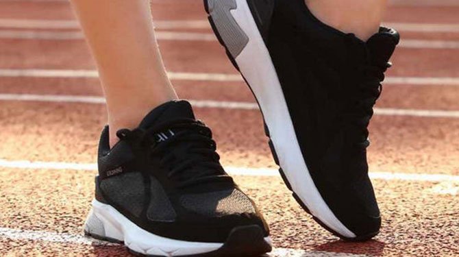 Çinliler akıllı ayakkabı pazarına da el attı