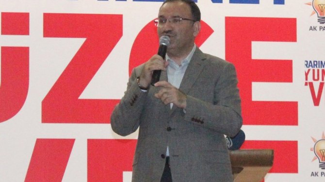 Bozdağ: “CHP ile HDP gizli mutabakat içindeler”