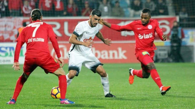 Antalyaspor Rize’yi ateşe attı!