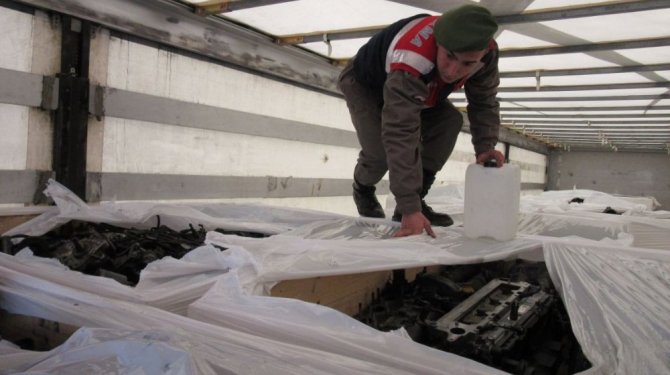 Hollanda firmasının tırından uyuşturucu ham maddesi çıktı