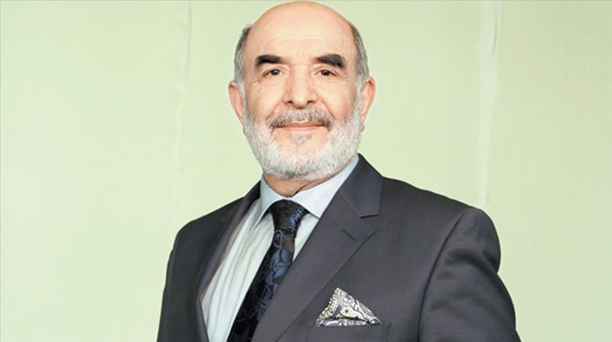 Ahmet Taşgetiren Kimdir?