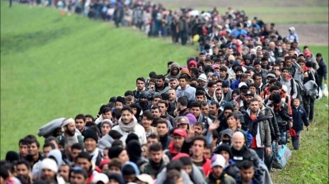 Avrupa’da ’göç’ paniği başladı