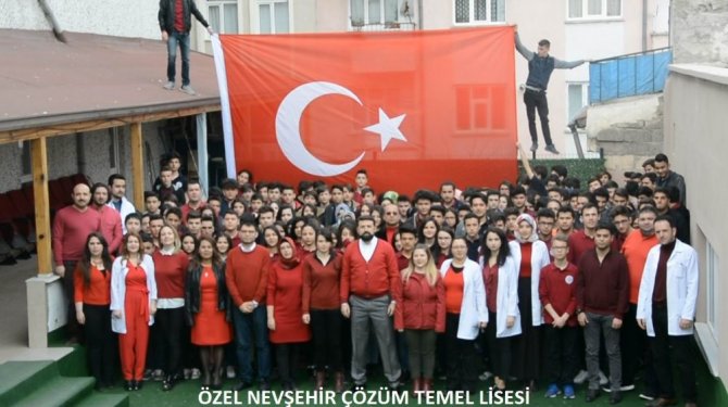 7’den 77’ye İstiklal Marşı’nı okuyup klip çektiler