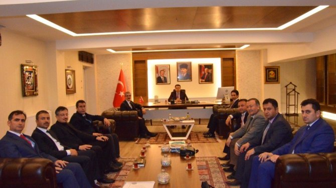 Kahramanmaraş Belediyesi heyeti, Başkan Musa Işın’ı ziyaret etti