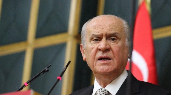 Bahçeli’den, Baykal’a eleştiri: "Halt etmiş"