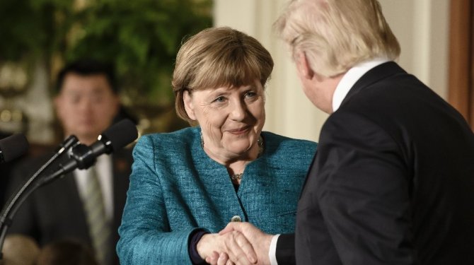 Donald Trump ve Angela Merkel basın toplantısı düzenledi