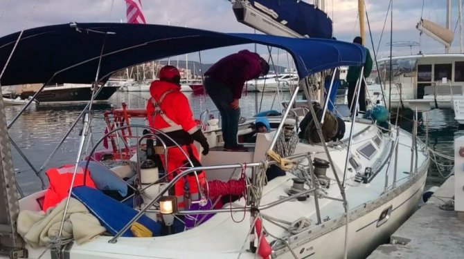 340 kaçak göçmen ve 4 göçmen kaçakçısı yakalandı