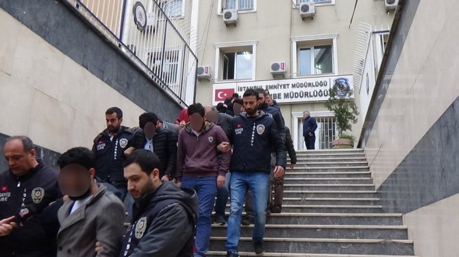 Çaldıkları akaryakıtı kurdukları istasyonda satan hırsızlık şebekesi çökertildi