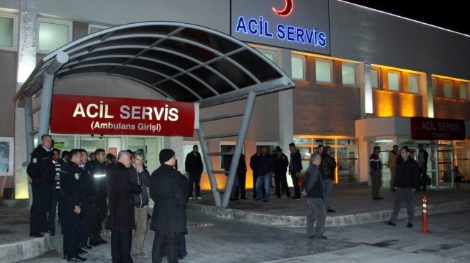 Üniversiteliler arasında bıçaklı kavga: 2 yaralı