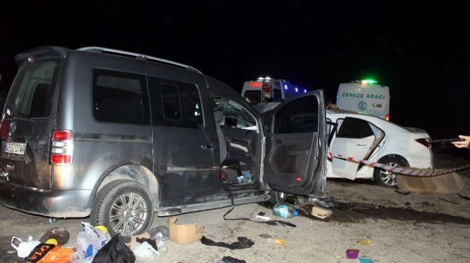 Kaza değil katliyam; 2 ölü, 10 yaralı