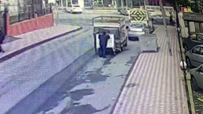 Çöp konteynerlerine dadanan hırsızlar yakalandı