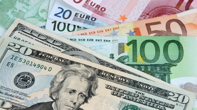 Dolar 3,5950 liradan güne başladı