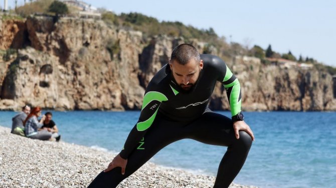 ’Çivi çiviyi söker’ dedi, kanseri triatlonla yendi