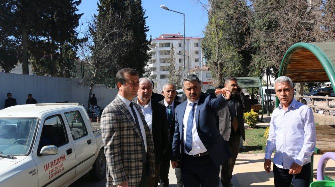 Başkan Bozdağ, Referandum Çalışmalarına Devam Ediyor