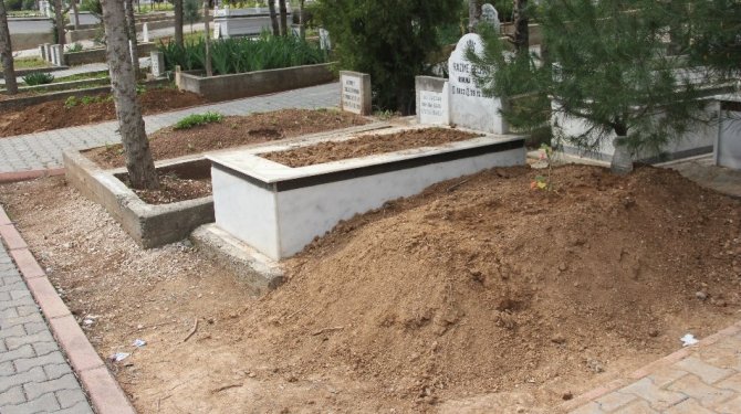 Baba ve oğlun esrarengiz ölümü