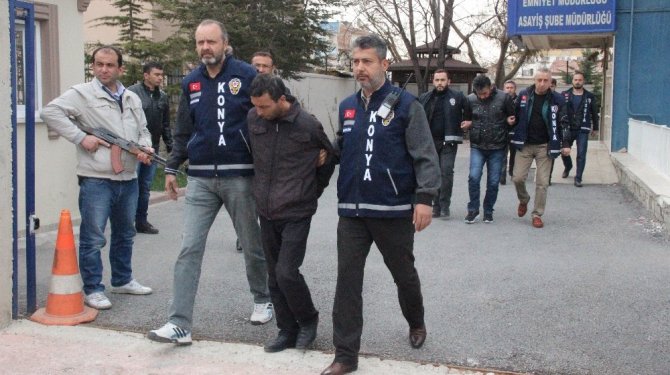 İş adamını öldüren zanlılar 16 yıl sonra yakalandı
