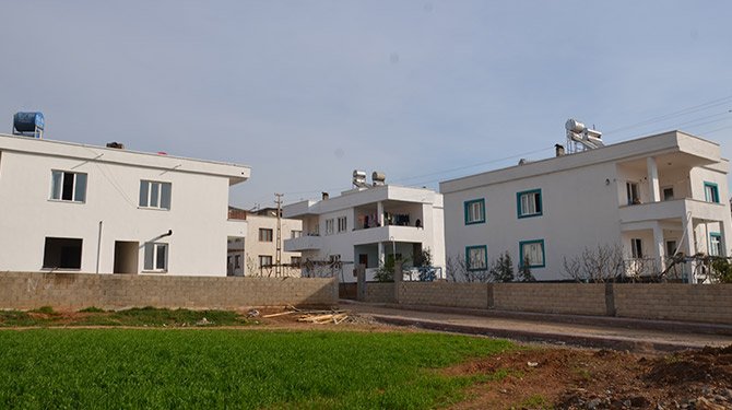 Türkoğlu'nda kent meydanı civarında ki evler tek renk olacak