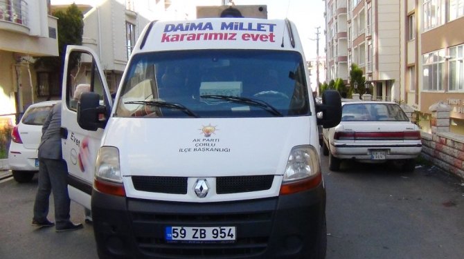 ’Evet’ çalışması yapan seçim aracı şoförüne darp