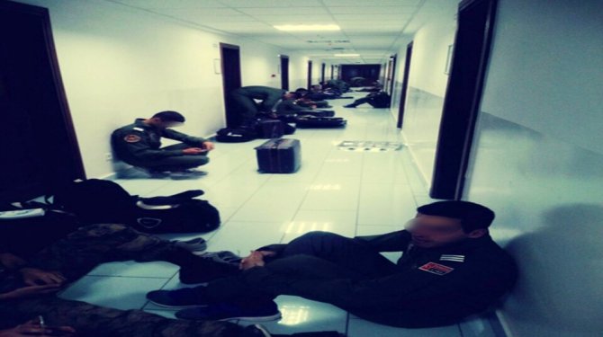 Hava Harp Okulunda darbe gecesi yaşananlar kamerada