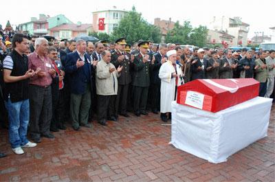 Afyonkarahisar şehidine ağladı