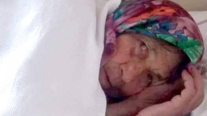 Oğlunun taziyesinde balkondan düşüp öldü