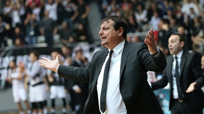 Ergin Ataman'dan taraftara 'küfür' tepkisi