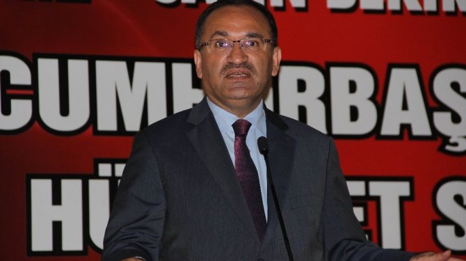 Bakan Bozdağ,"Türkiye 10 terör örgütüyle aynı anda mücadele eden tek ülke"