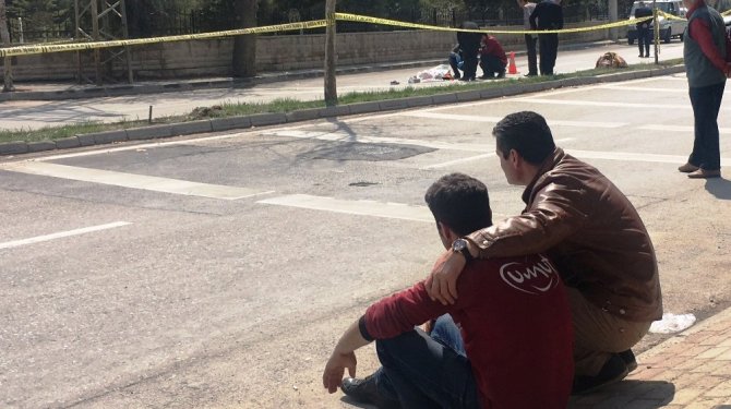 Bir babanın 5 yaşındaki oğluna son bakışı: Furkan kamyon çarpması sonucu hayatını kaybetti