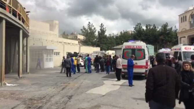 Dicle Üniveristesi hastanesinde yangın  paniği