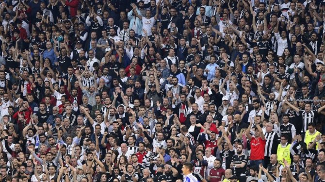 Beşiktaş taraftarına izin çıktı
