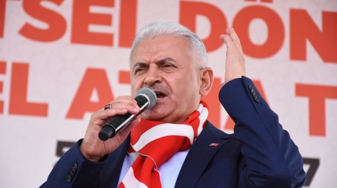 "Ahmet Necdet Sezer ile çok sorun yaşadık ama yutkunduk”