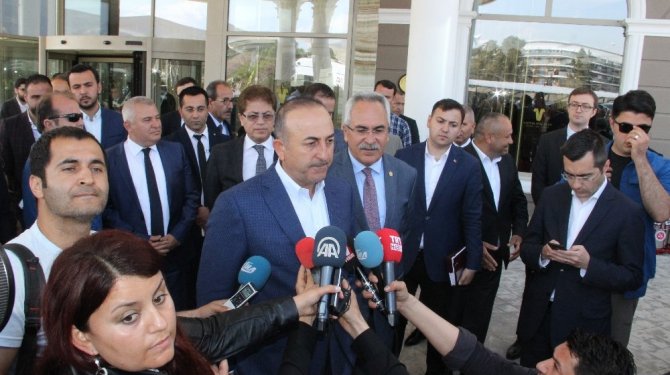 Dışişleri Bakanı Mevlüt Çavuşoğlu, "Göç dalgaları olabilir"