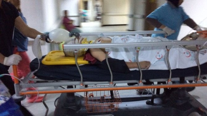 EKMEK ALMAYA GİDERKEN CANINDAN OLDU