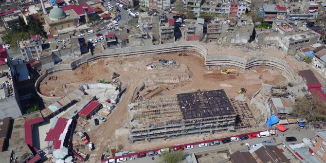 ÇOK KATLI OTOPARK HIZLA İLERLİYOR