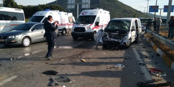 KAYMAKAM TRAFİK KAZASI GEÇİRDİ: 1 ÖLÜ 2 YARALI