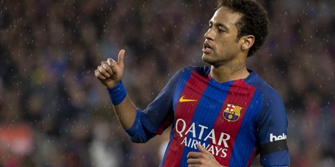 NEYMAR'A ALKIŞLI PROTESTO CEZASI