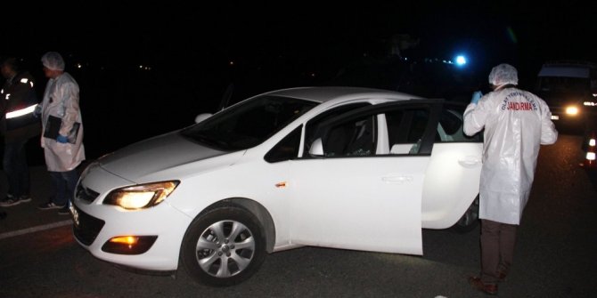 OTOMOBİL KURŞUNLANDI 1 ÖLÜ 1 YARALI