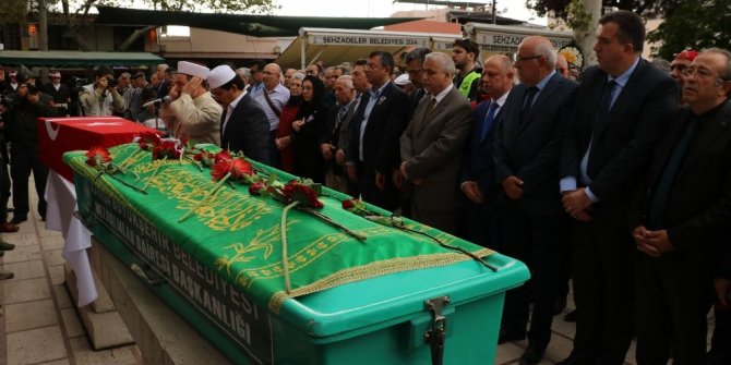 ''YILIN DOKTORU'' SON YOLCULUĞUNA UĞURLANDI