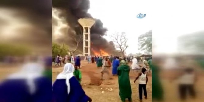 YANGIN'DA 22 KİŞİ ÖLDÜ