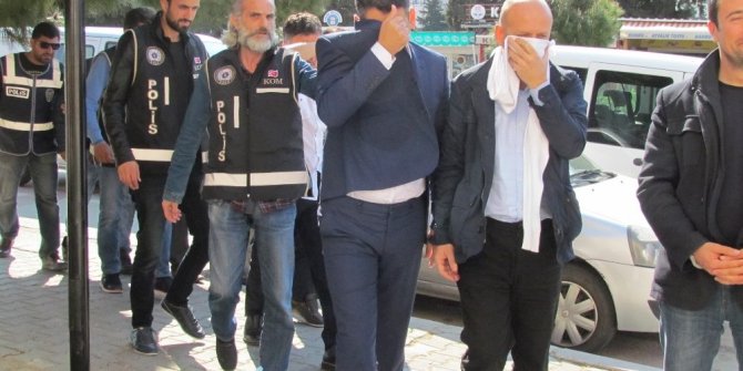 GÜLEN'İN BERBERİ TUTUKLANDI