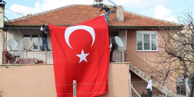 KARAMAN'A ŞEHİT ATEŞİ DÜŞTÜ