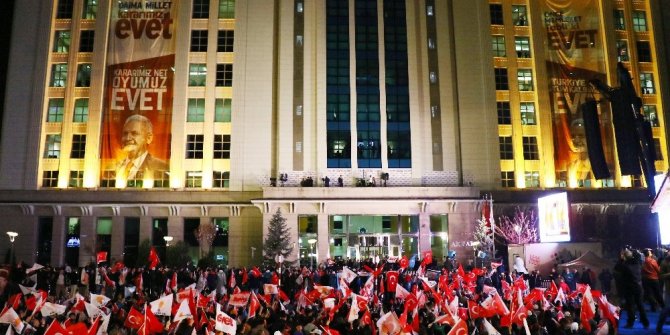 AK PARTİLİLER BAŞBAKAN’I BEKLİYOR