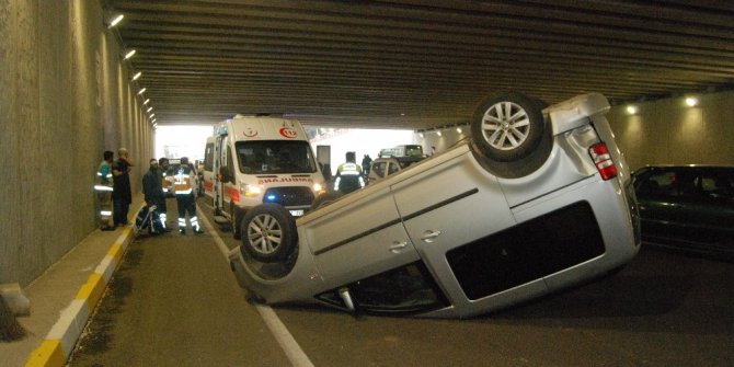 TAKLA ATAN ARAÇTAN BURUNLARI BİLE KANAMADAN ÇIKTILAR